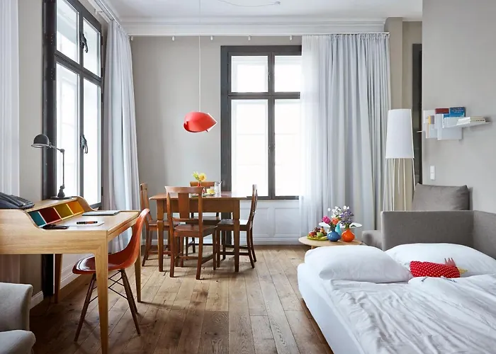 Wedina Serviced Hotel apartamentowy 4*